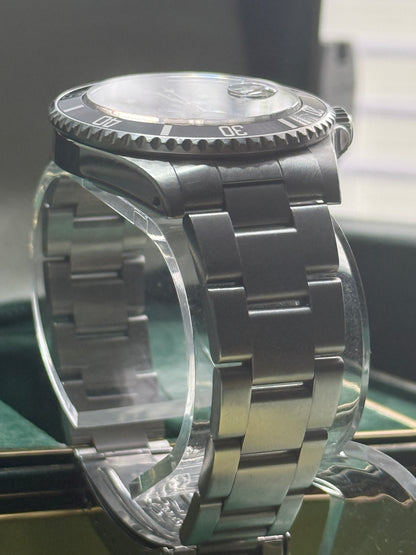 1989 Rolex 40mm Submariner Date 16610 Complete Collector’s Set