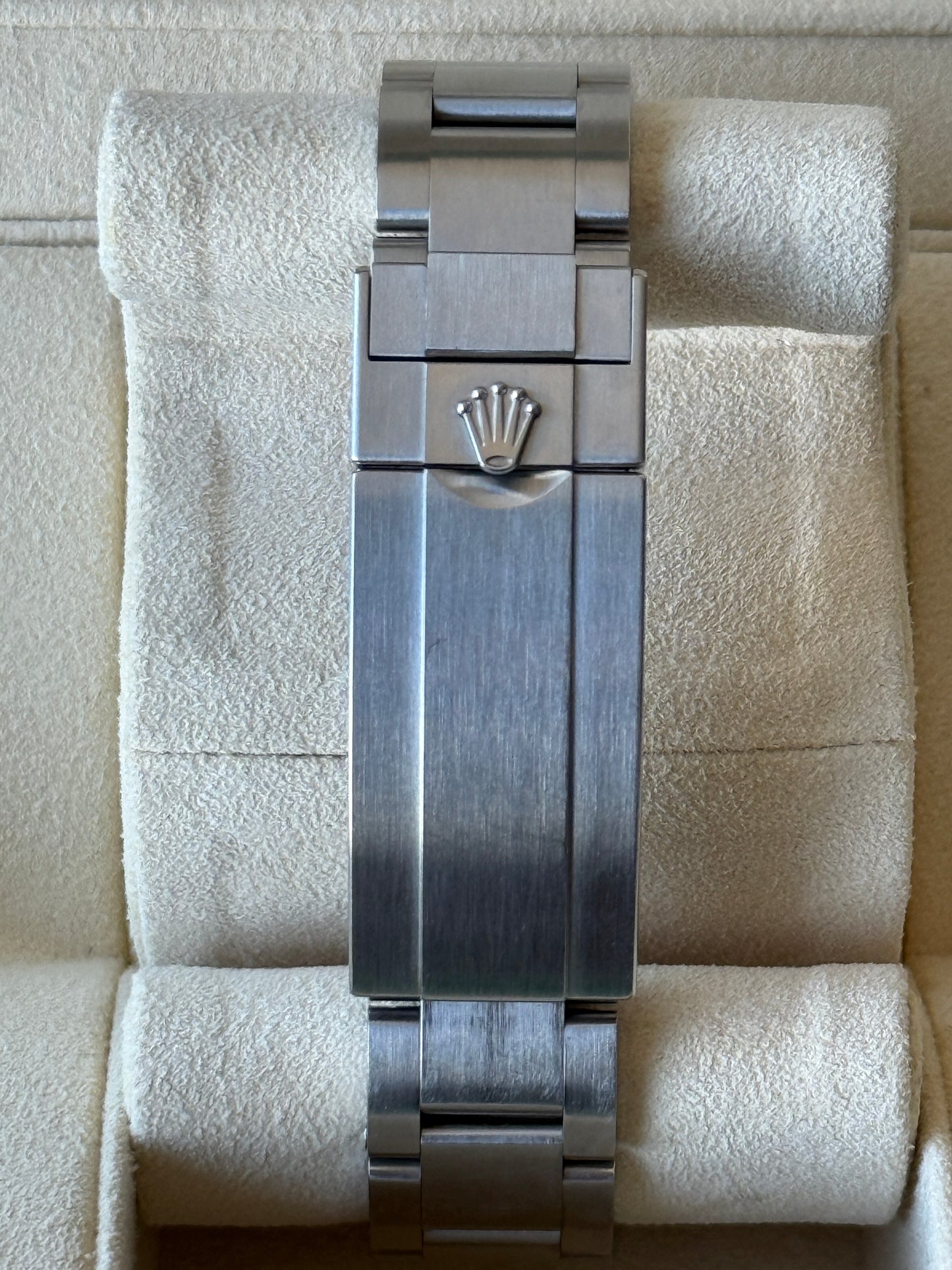 2017 Rolex Submariner Date Green "Hulk" 40mm 116610LV