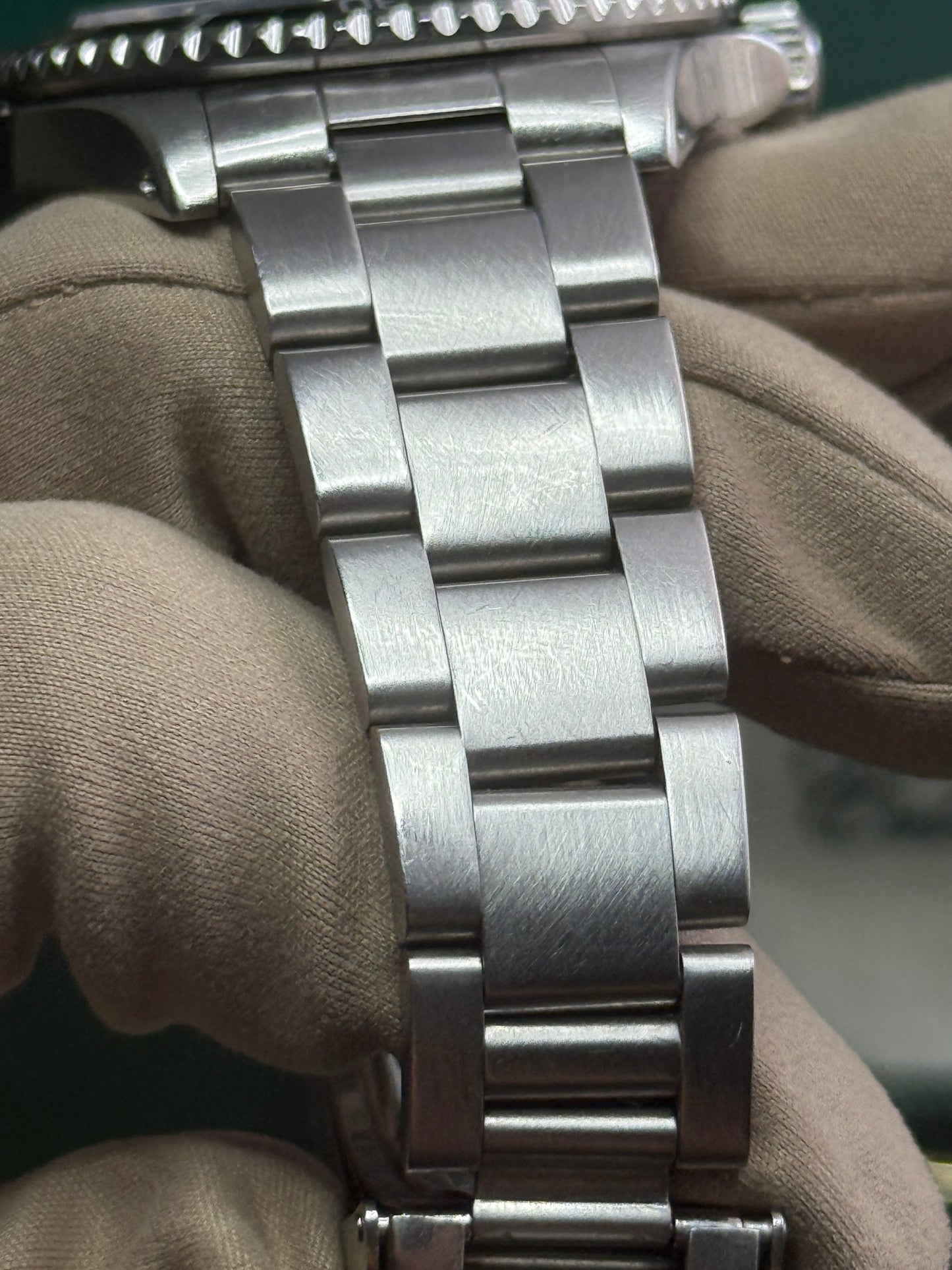 1989 Rolex 40mm Submariner Date 16610 Complete Collector’s Set