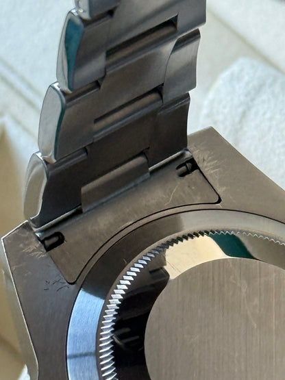 2017 Rolex Submariner Date Green "Hulk" 40mm 116610LV
