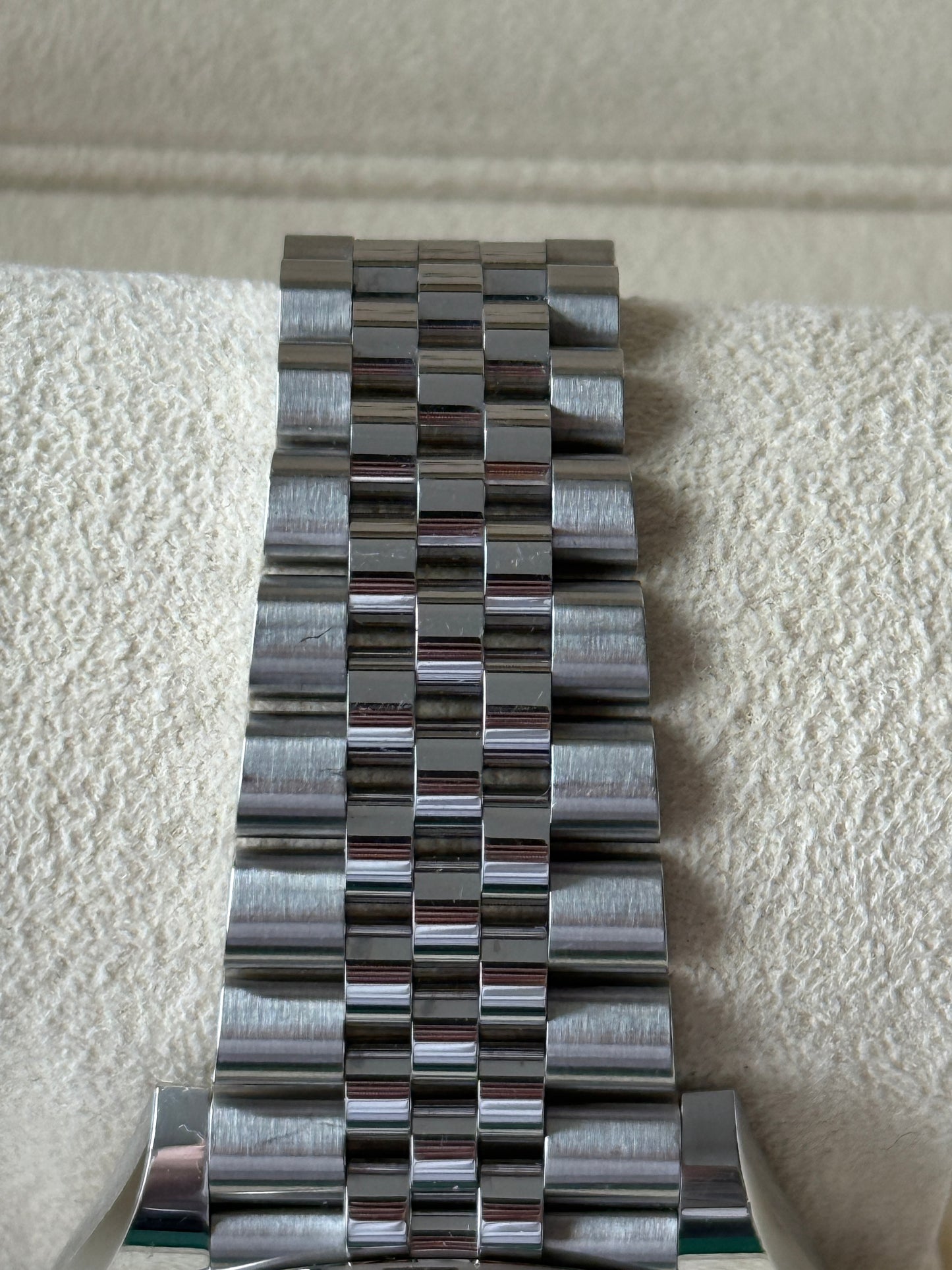 2023 Rolex Datejust Mint Green 41mm 126334