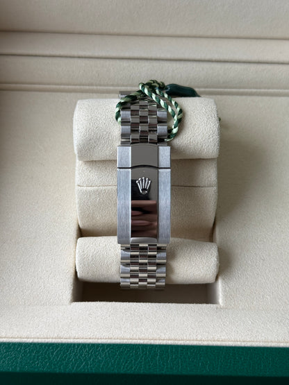 2025 Rolex Datejust 41mm White Roman
