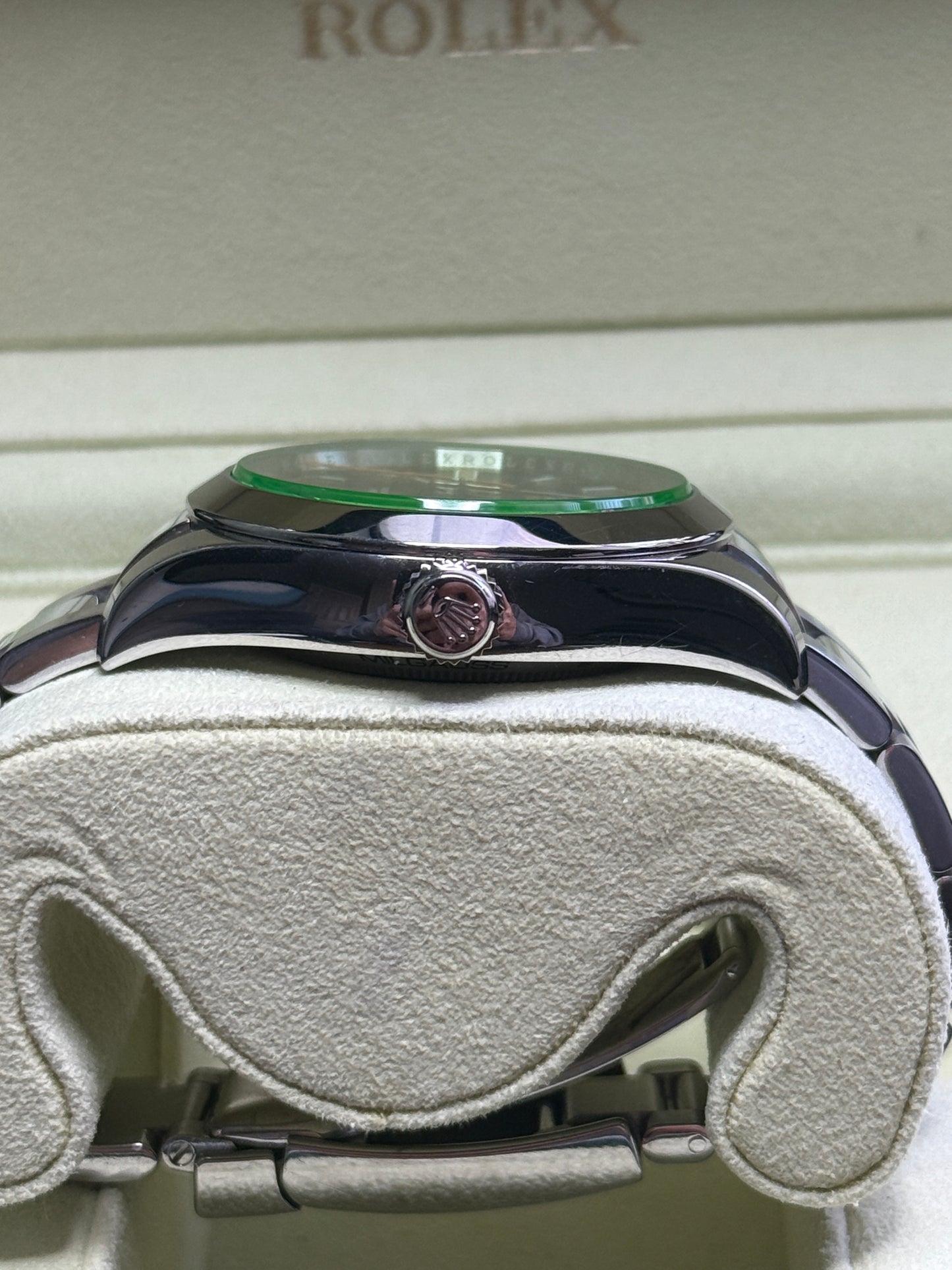 2014 Rolex 40mm Milgaus Black Dial Green Crystal 116400