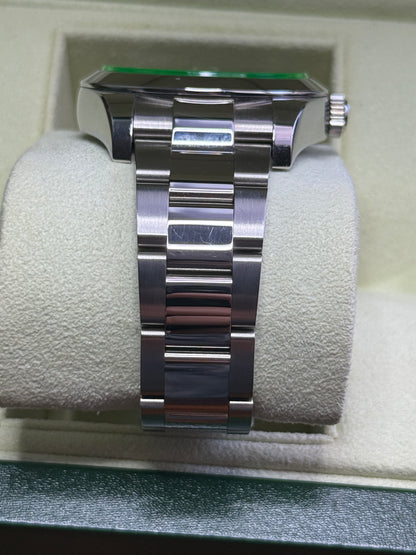 2014 Rolex 40mm Milgaus Black Dial Green Crystal 116400